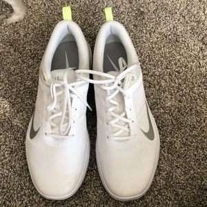 Nike golf shoes BASICALLY NEW